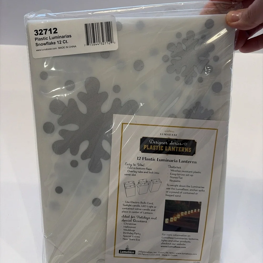 LumaBase Plastic Luminaria Lanterns, 12 Count‎ (Pack of 1), Snowflake
